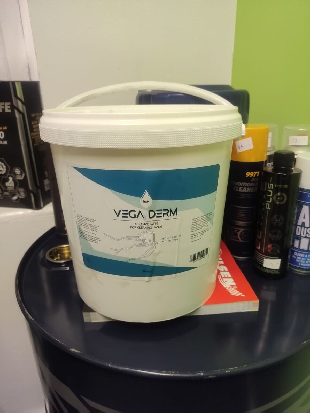 Vega Derm Heavy Duty Hand Cleaner 10kg